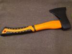 Carbon Steel Double Colors Plastic Handle Hand Working Axe (XL-0139) in Hand
