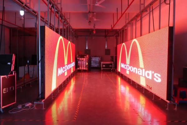 High brightness super bright DIP346 SMD front service Huidu outdoor LED display