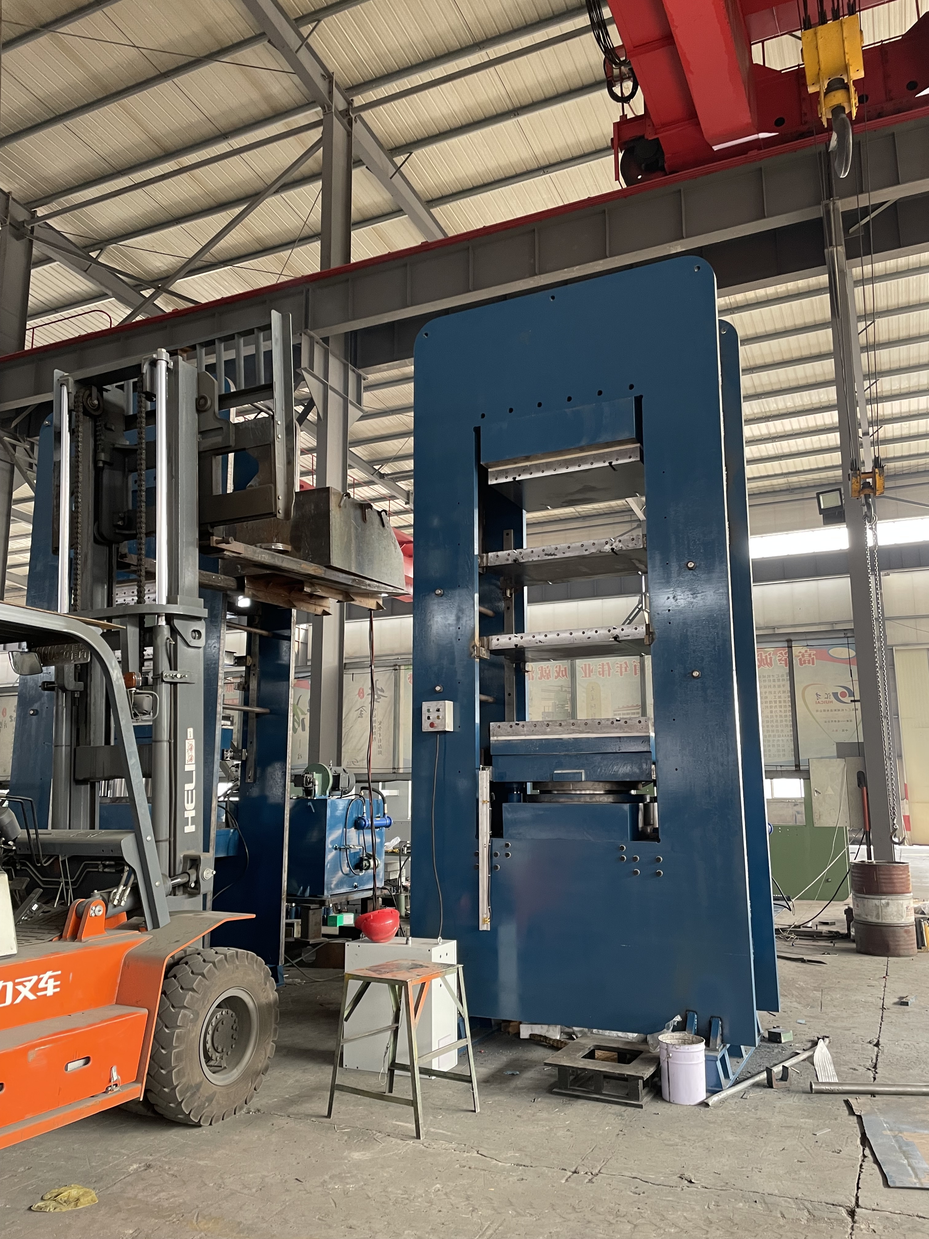 ISO9001 Certified Automatic Rubber Rugs Making Machine // 10000 KG Weight // Automatic