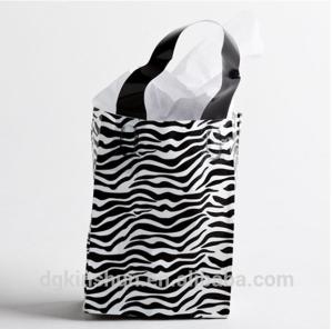 Quality Supermarket clothes shopping plastic hand bag with logo wholesale