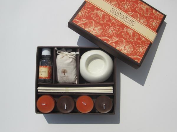 Orange & Brown scented & assorted tealight candle & round holder packed into