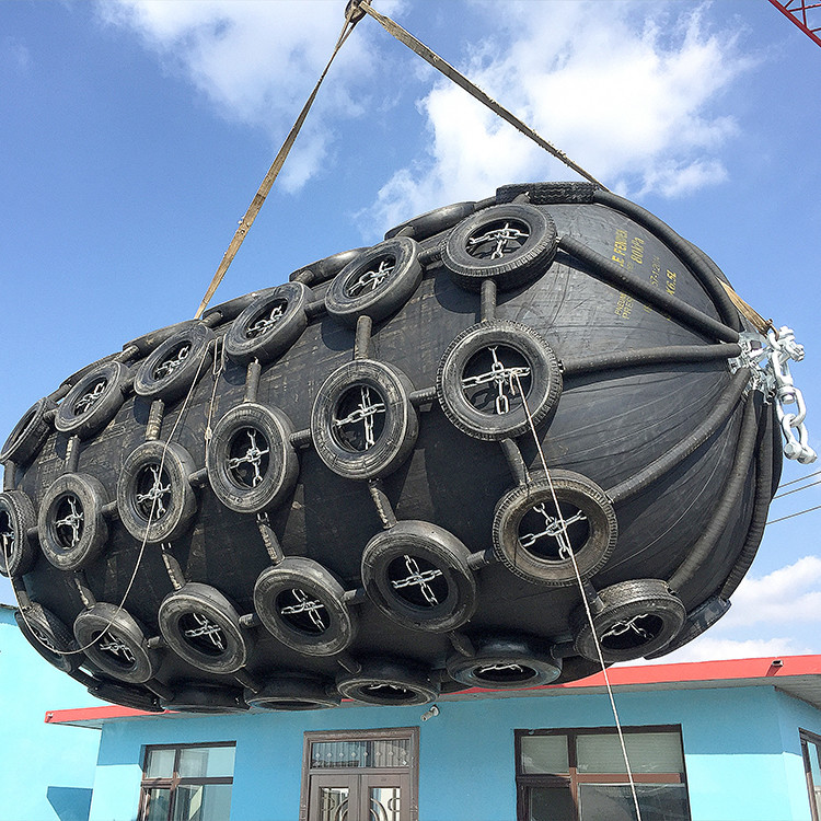 Inflatable Floating Dock Fenders Pneumatic Marine Fender 80KPa / 0.05Mpa Black Color