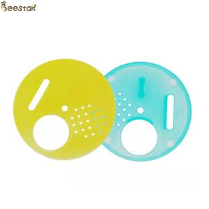 Quality Plastic Bee Round Shape Disc Beehive Entrance For Beekeeping Apiculture Beehive Gate wholesale