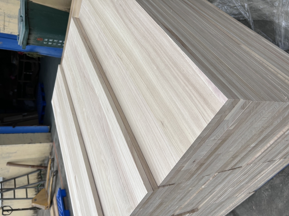 Top-Grade Paulownia Board for Coffins Moisture Content 8%-12% Natural Wood Panel