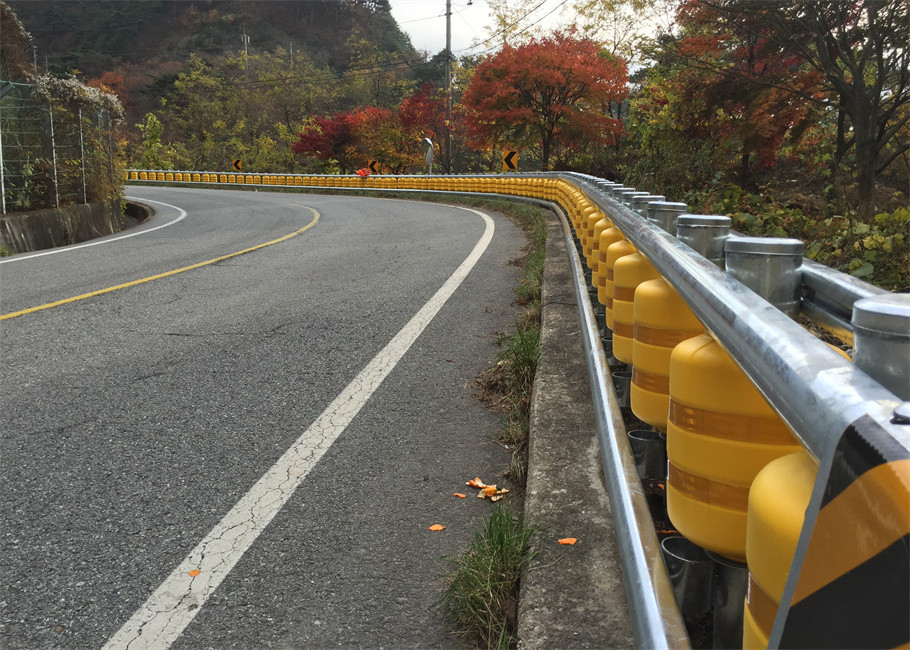 Fence Height 2m Length 3m Safety Roller Barrier with EVA Foam
