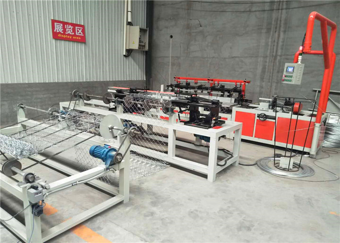 High Production Wire Diameter 1.5-4.5mm Diamond Mesh Chain Link Fence Machine
