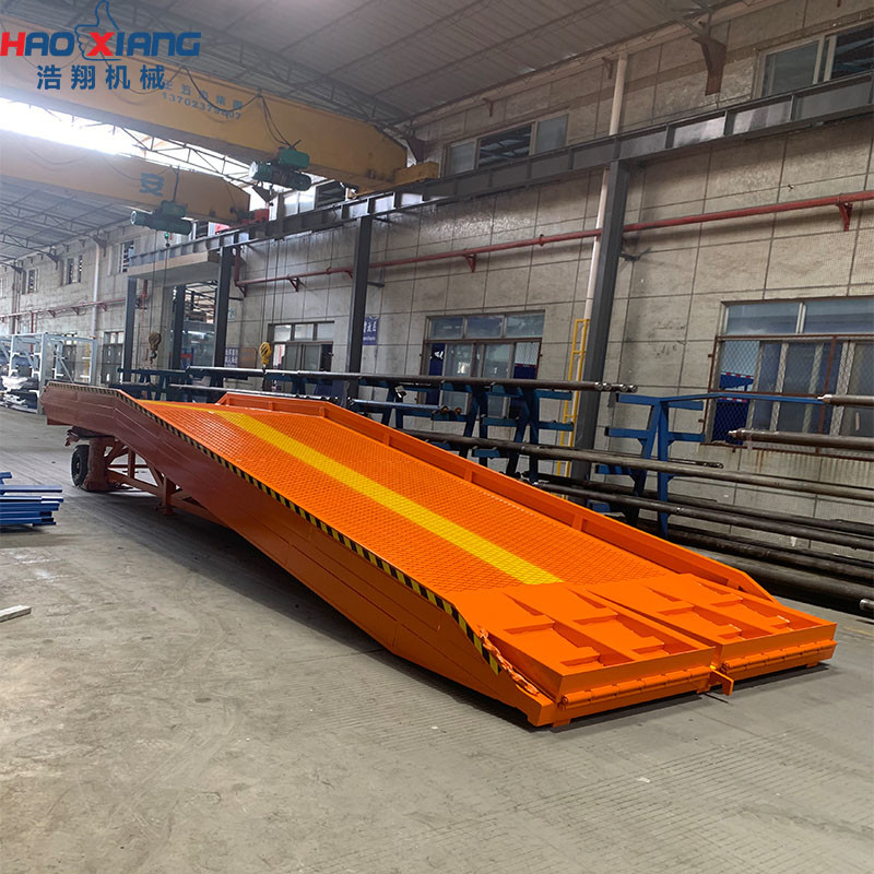 10 Ton Mobile Dock Ramp Steel Yellow For Efficient Loading Unloading