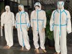 Full Body Disposable Protective Coverall Insulated Blood Resistance Weight 25 -