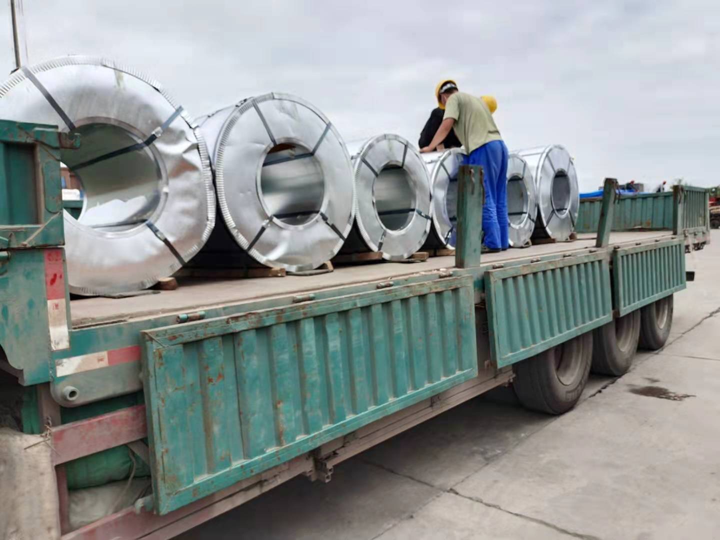 Coil Roll PPGI Green Color Code 9016 Pre-painted Galvanized Steel for ASTM Standard Color Coated Steel In Steel Coils