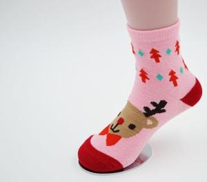 Quality Colorful christmas deer patterned design cotton socks for girls wholesale