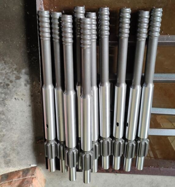 690MM T38 T45 Furukawa HD609 Shank Adapter For Beching Drilling