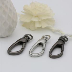 China Creative novelty design gunmetal color car hardware accessories metal key chain snap hooks on sale