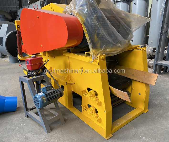 Forestry Machinery Mobile Wood Chipper Shredder Machine for Producing 3-5cm Wood Chips