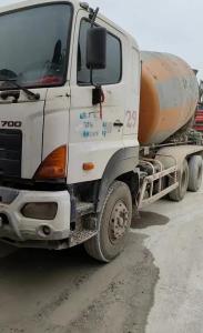 Quality 2013 31000kgs Concrete Used Mixer Trucks with Feeding Height 1540 wholesale