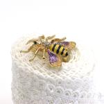 Alloy Fashion Brooch Pin , Gold Bee Brooch With Shiny Diamond OEM ODM