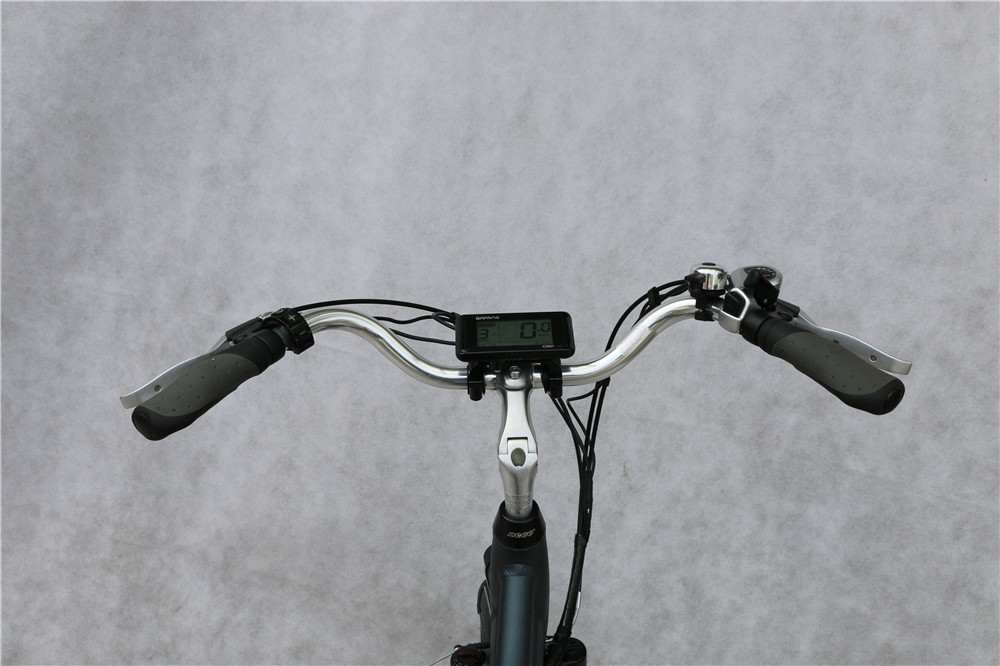 28 Inch Mid Drive Electric Bicycles With LCD Display Rear Carrier Battery Position