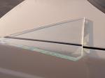 Customized Color Wall Mounted Fanshaped Tempered Glass Shelves for Bathroom