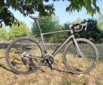 Shimano Group Set 22 Speed Carbon Road Bike Hidden Cable Disc Brake 700C