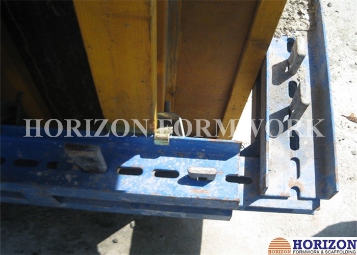 Durable Concrete Forming Accessories Stub Pin 250mm For Locking Waler Connector