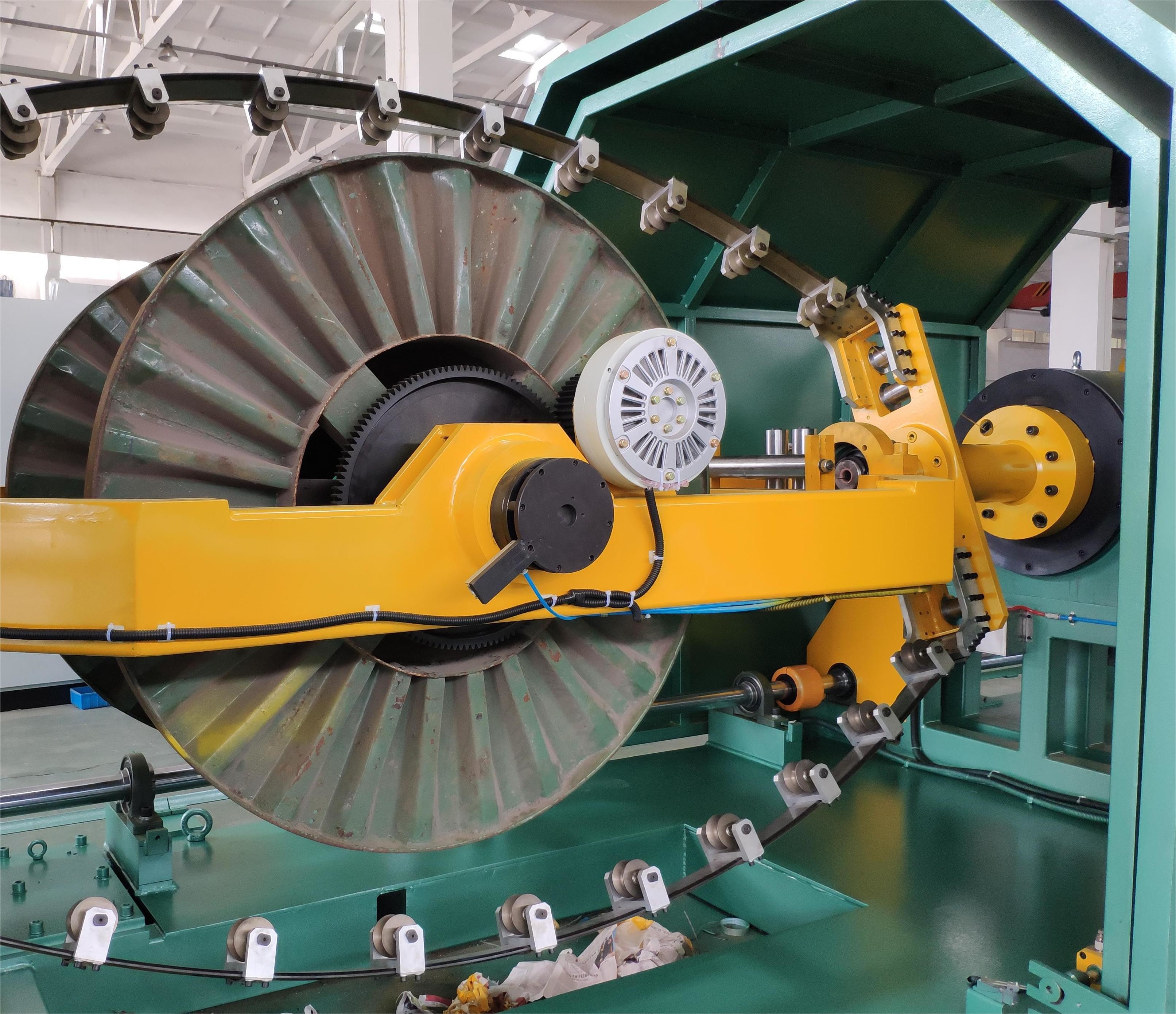 Copper 12600 1+4 Wire Twister Machine Double Bow Type For Conductor