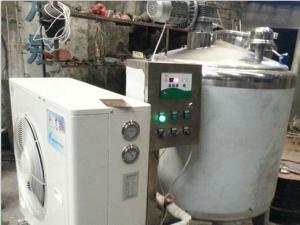 Quality Vertical Milk Cooling Tank 500 Ltr , 6000Kilocalorie/H Raw Milk Storage Tank wholesale