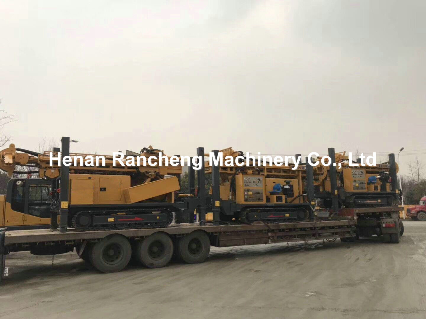 500m Depth Water Well Hydraulic Drilling Machine 113KW Cummins Diesel Engine