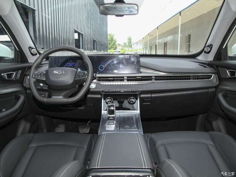QiRui New energy 5-Door 5-Seat SUV Second-Hand Car Chery Used Car RuiHu 8