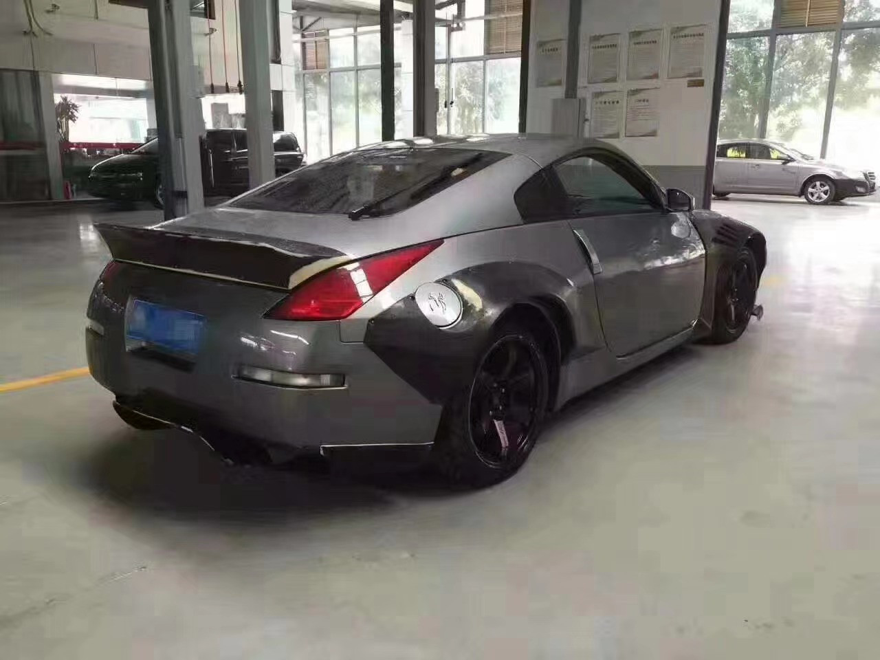 350Z Nissan Body Kit Resin Fibre Bumper Rear Diffuser Auto Front Spoiler Side Skirt