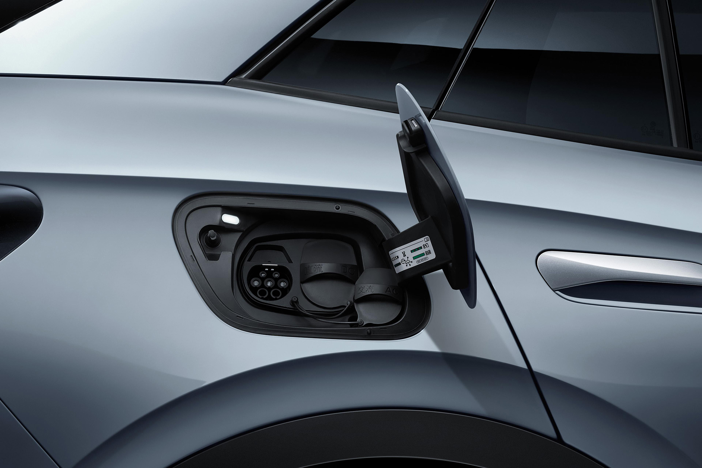 2024 Stock VW ID4 ID6 Crozz Electric SUV Multi-link Rear Suspension Left Steering Long Power Life Battery 0km Used Car