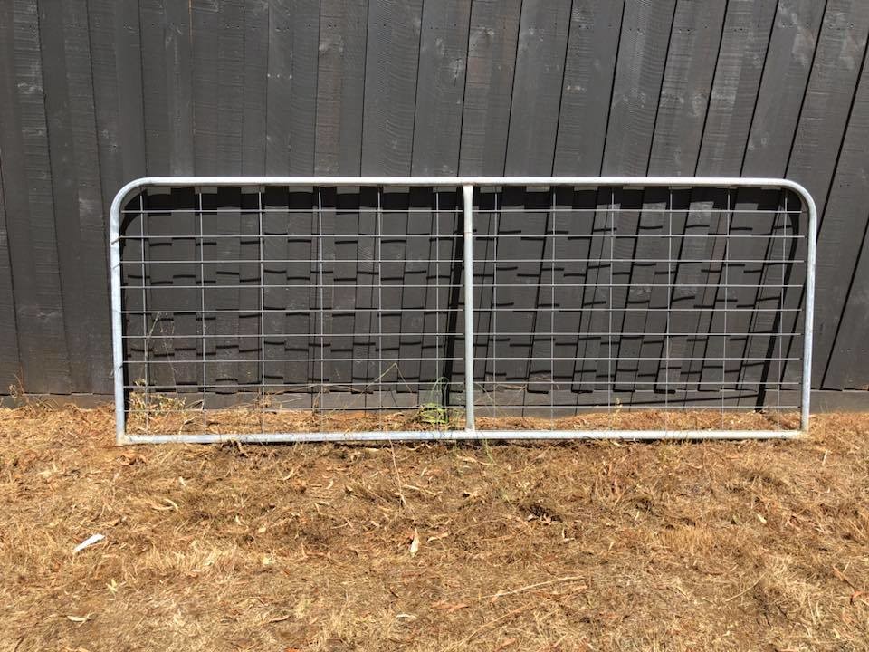 Gate I Stay 10' (3000mm) w/ Graduated mesh - Metal Farm Gates Brisbane