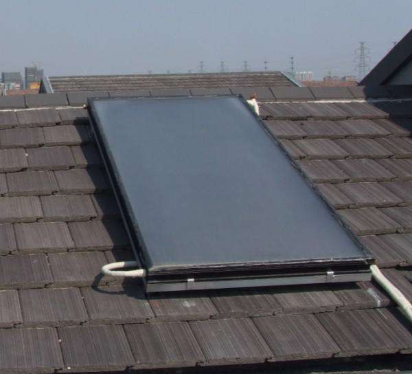Full Automatic Most Efficient Solar Water Heater Anti Rust Easy Installation