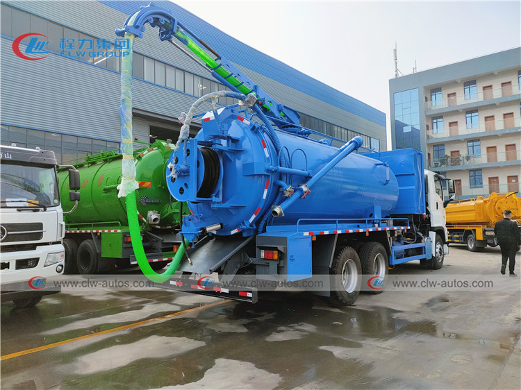 Sinotruk Howo 6X6 10000L 12000L Sewer Cleaning Truck With Full Wheel Drive