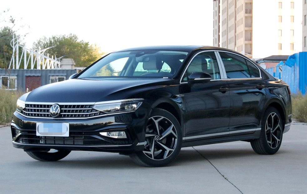 Volkswagen Magotan 2023 2 Million Commemorative Edition 330TSI DSG 4 Door 5 Seats Sedan Car