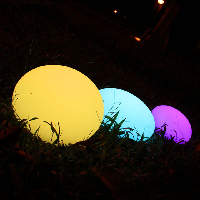 Remote Control IP65 Rated Glow Ball Light With 120° Beam Angle Outdoor Decoration