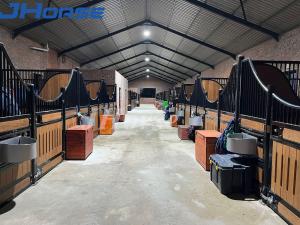 Quality Solid Luxurious Equestrian Box For Horse Stall wholesale