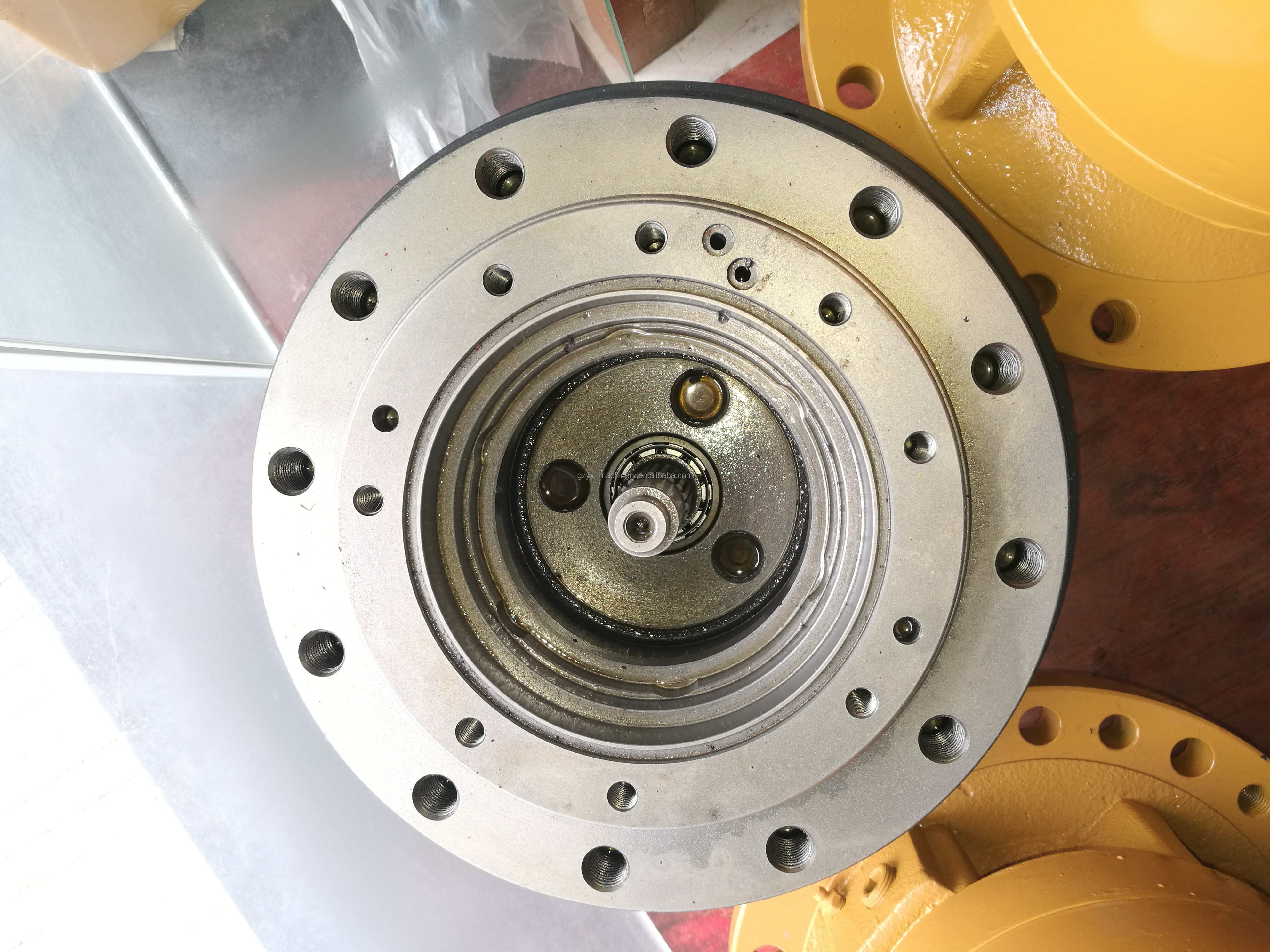 E70B Travel Motor MAOQUN Heavy Duty Gear Reduction Box 75Kg Weight
