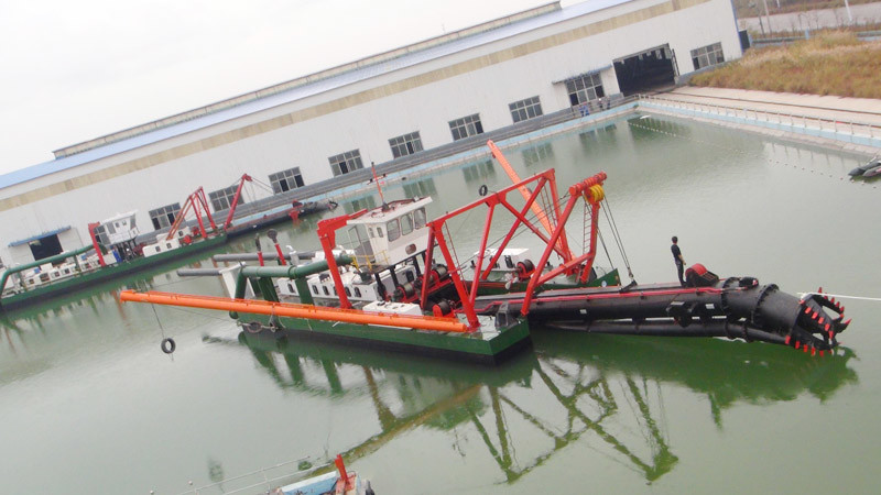 Russian 18-inch cutter suction dredger for river sand pumping/sea dredging