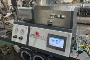Quality OEM 220V Lab Micro Twin Screw Extruder Two Feeding Port wholesale