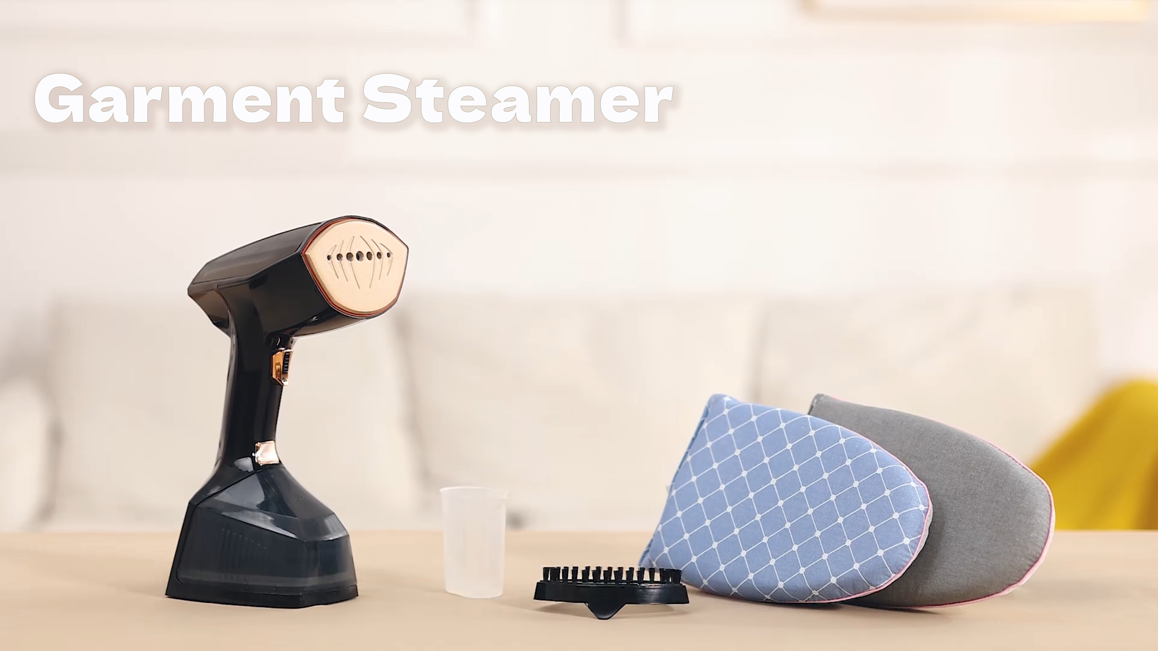 Fabric Wrinkles Removal 2000W Portable Handheld Clothes Steamer with Hair Brush Accessory