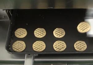 Quality HONGXIN 1000w Egg Painting Machine for Pineapple cakes wholesale