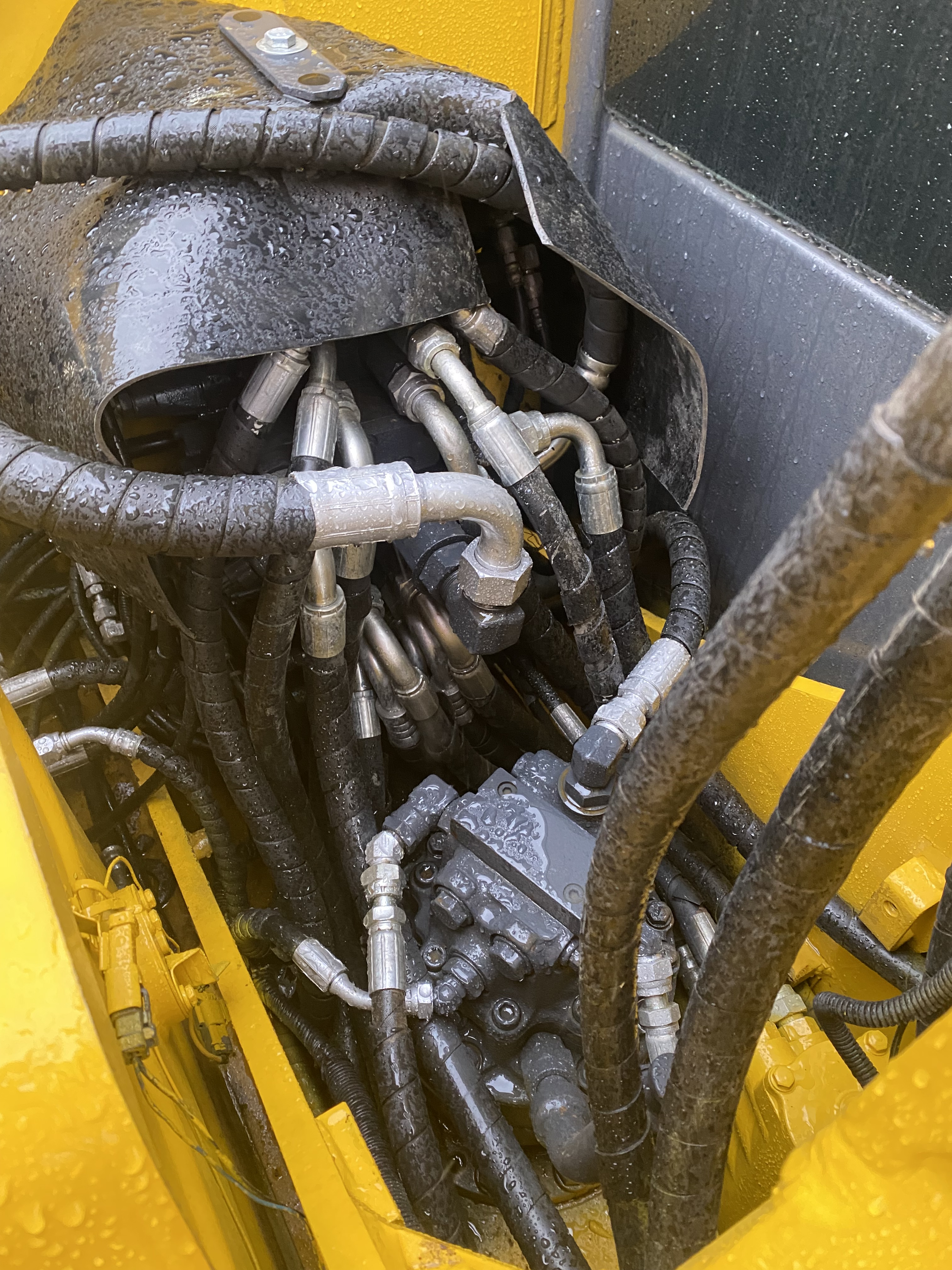 Factory price used excavator Komatsu PC40 tracked mini excavator