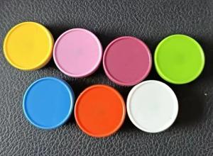 Quality Glass Bottle 13 / 20 / 26 / 28 / 32 Plastic Flip Off Caps / Plastic Aluminum Caps Glossy wholesale