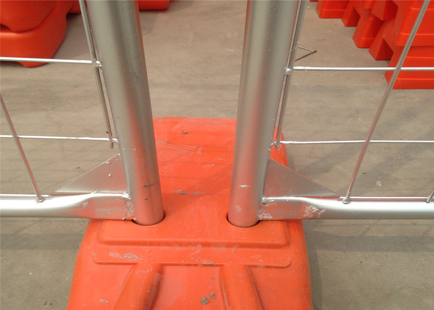 Construction Site Fence panels as4687-2007 standard 2100mm x 2400mm QLD brisbane OD 32mm x 1.40mm,1300 temp fence