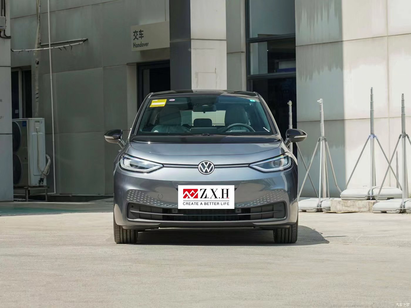 VW ID.3 New energy two-compartment vehicle with five doors and five seats and 450 km range is made in China