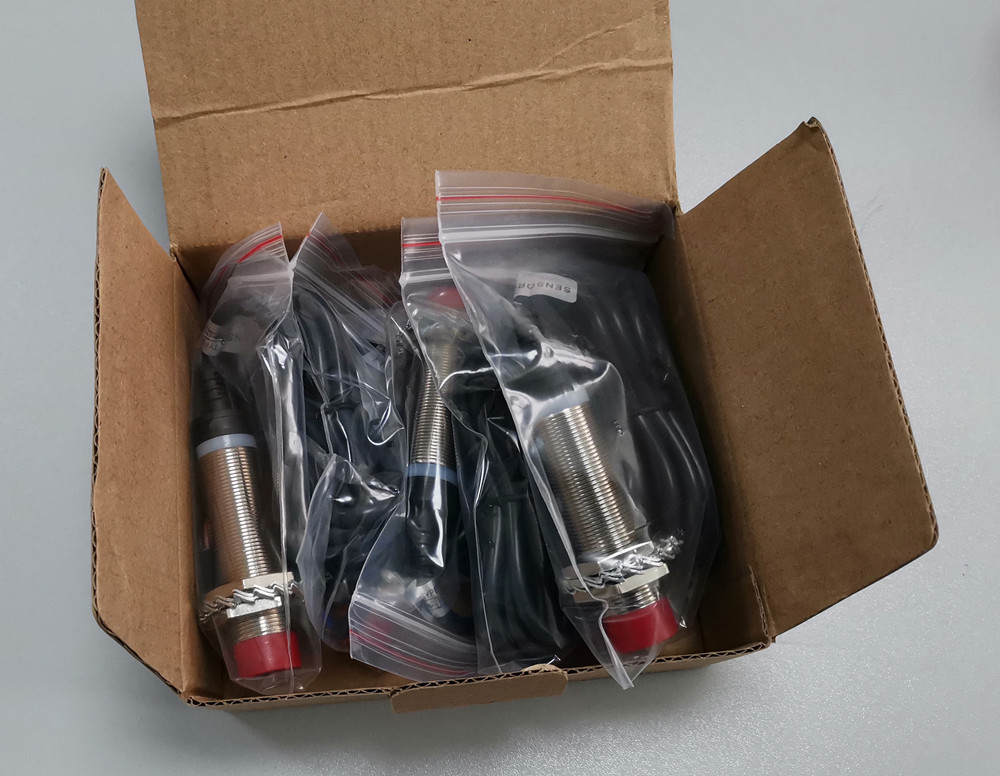 3-wire 12vdc NPN NO 1.0m Cable LM18-3008NA Position Sensor Switch 8mm Detecting Distance M18 Inductive Proximity Sensor