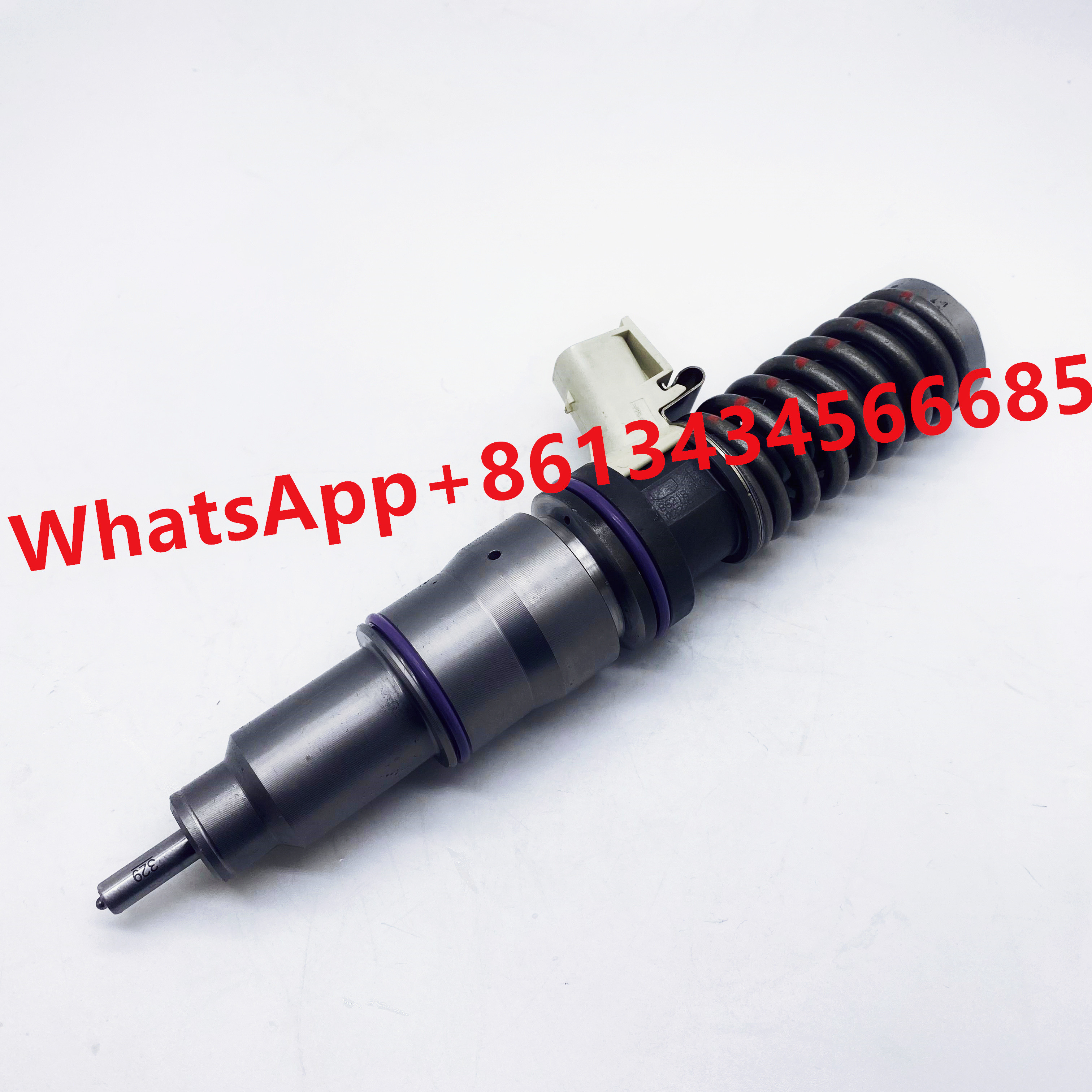 Diesel engine fuel Injector 21644596 BEBE4D04001 BEBE4D35001 7421582094 7421644596 E3.18 For RVI / VOLVO/VOLVO TRUCK