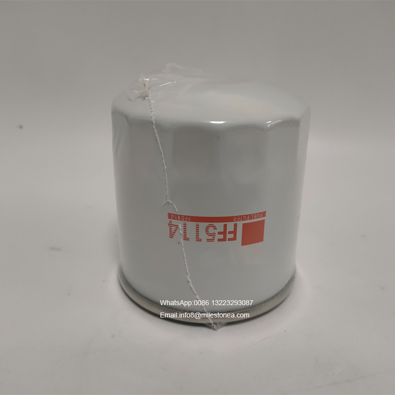 Engine parts fuel filter FF105 600-311-8321 P550105