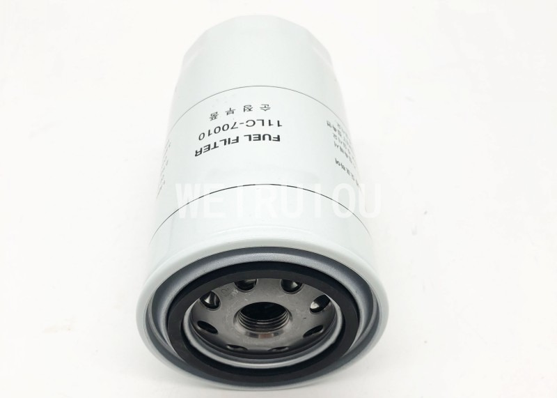 M20x1.5 Fuel Filters For Diesel Engines BF7922 FF5612 11LC-70010
