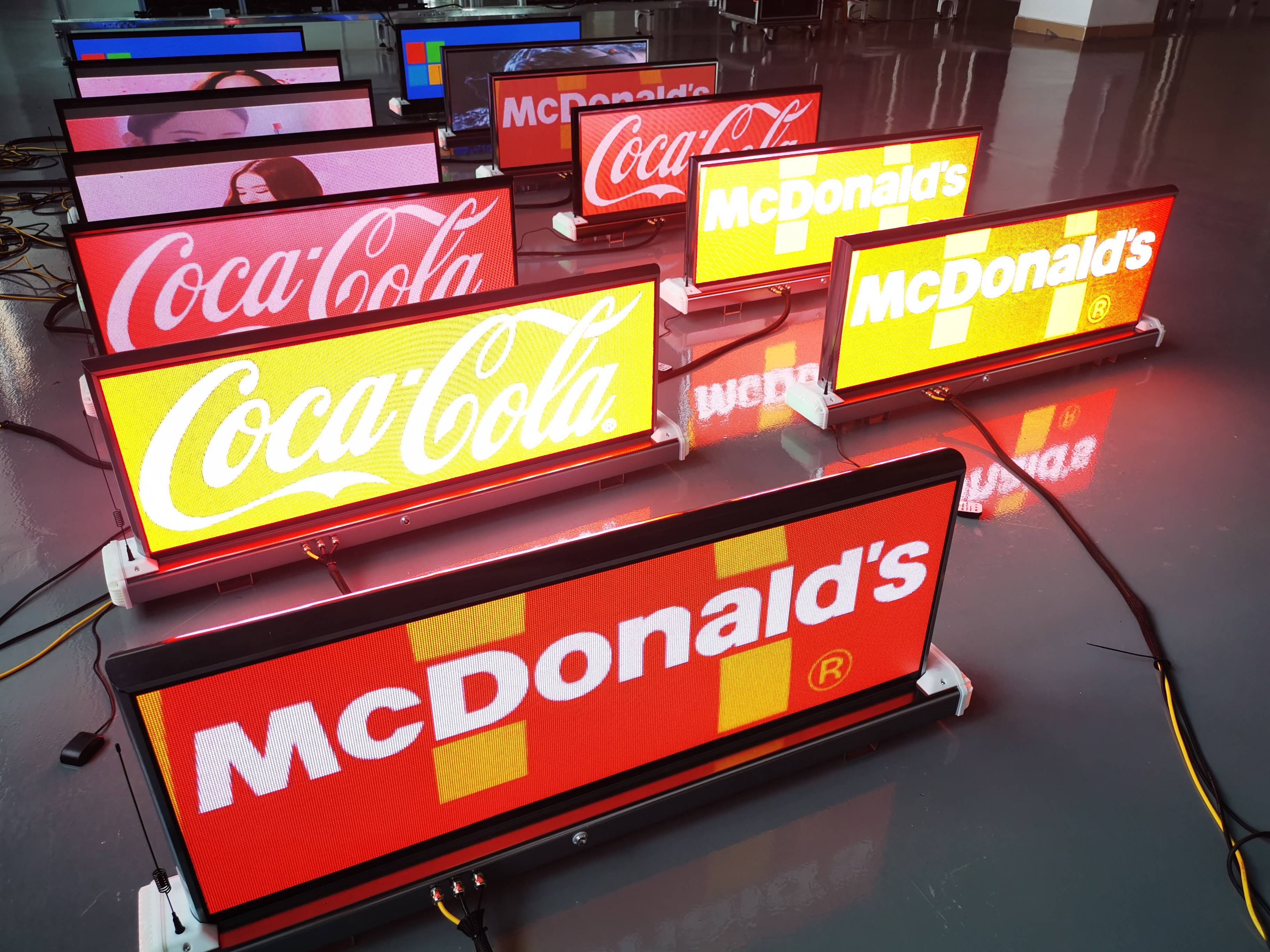 Double Sided Advertising Taxi Top Led Display Roof For Car 4g Wifi 5mm P5