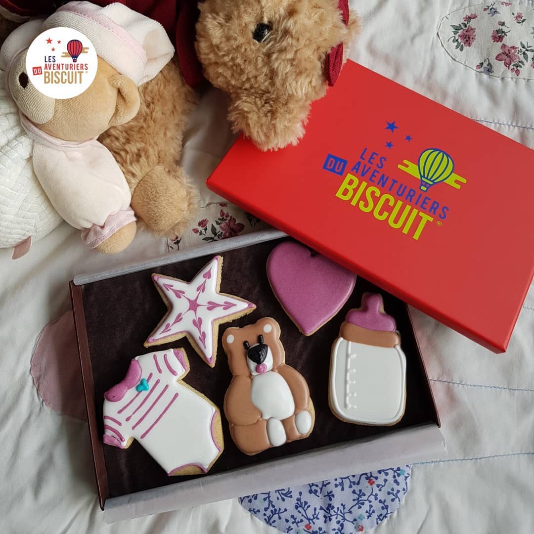 2 Piece Lid and Base Rigid Cardboard Biscuit Box for Eco-Friendly Packaging